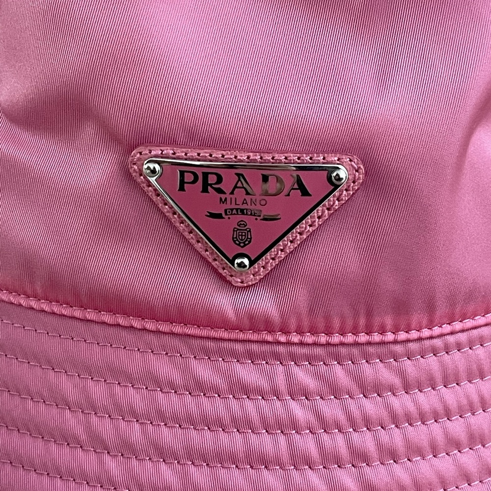 - Pink nylon bucket hat PRADA